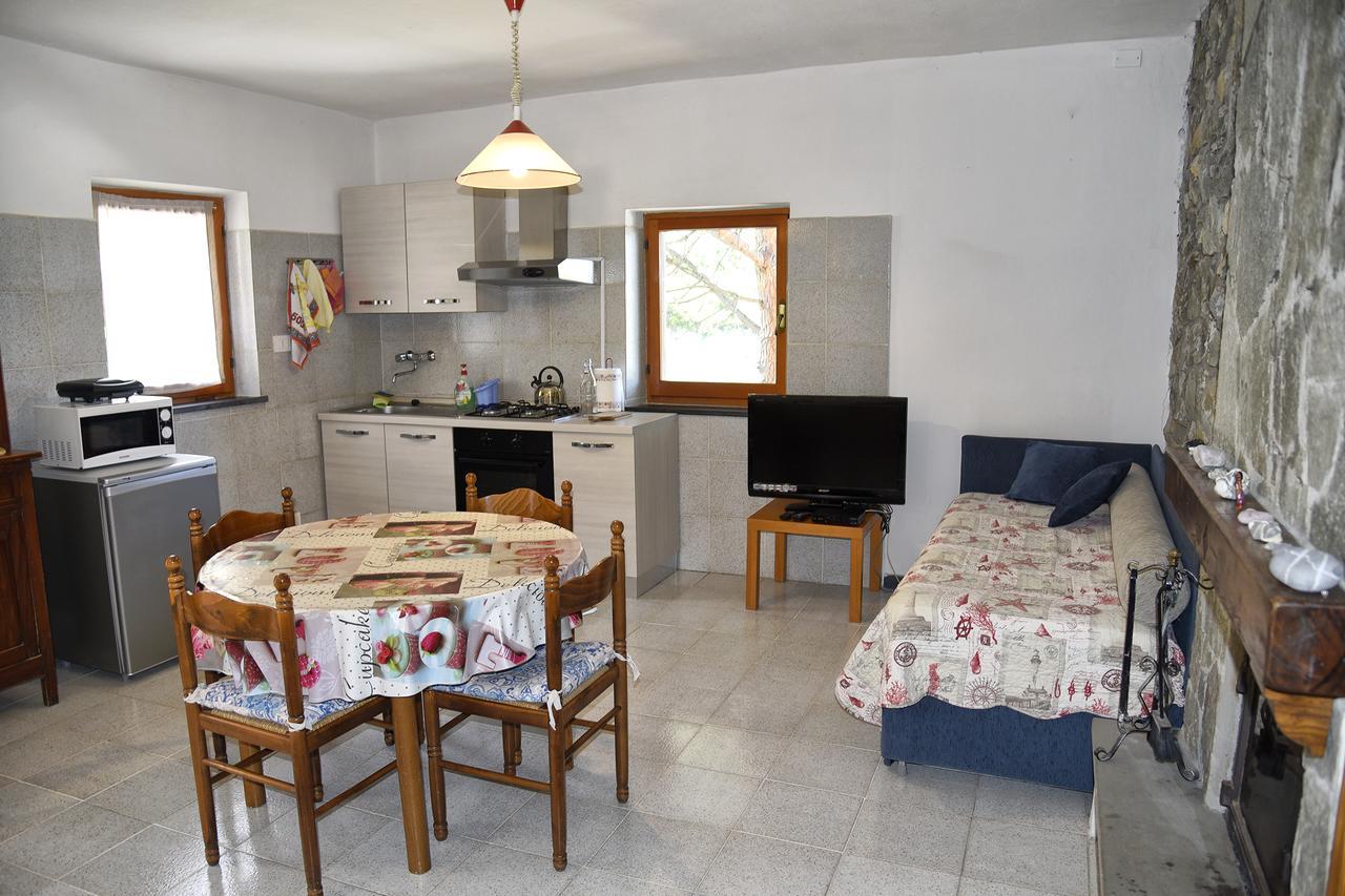 Due Pini Apartment กอร์นิญา ภายนอก รูปภาพ